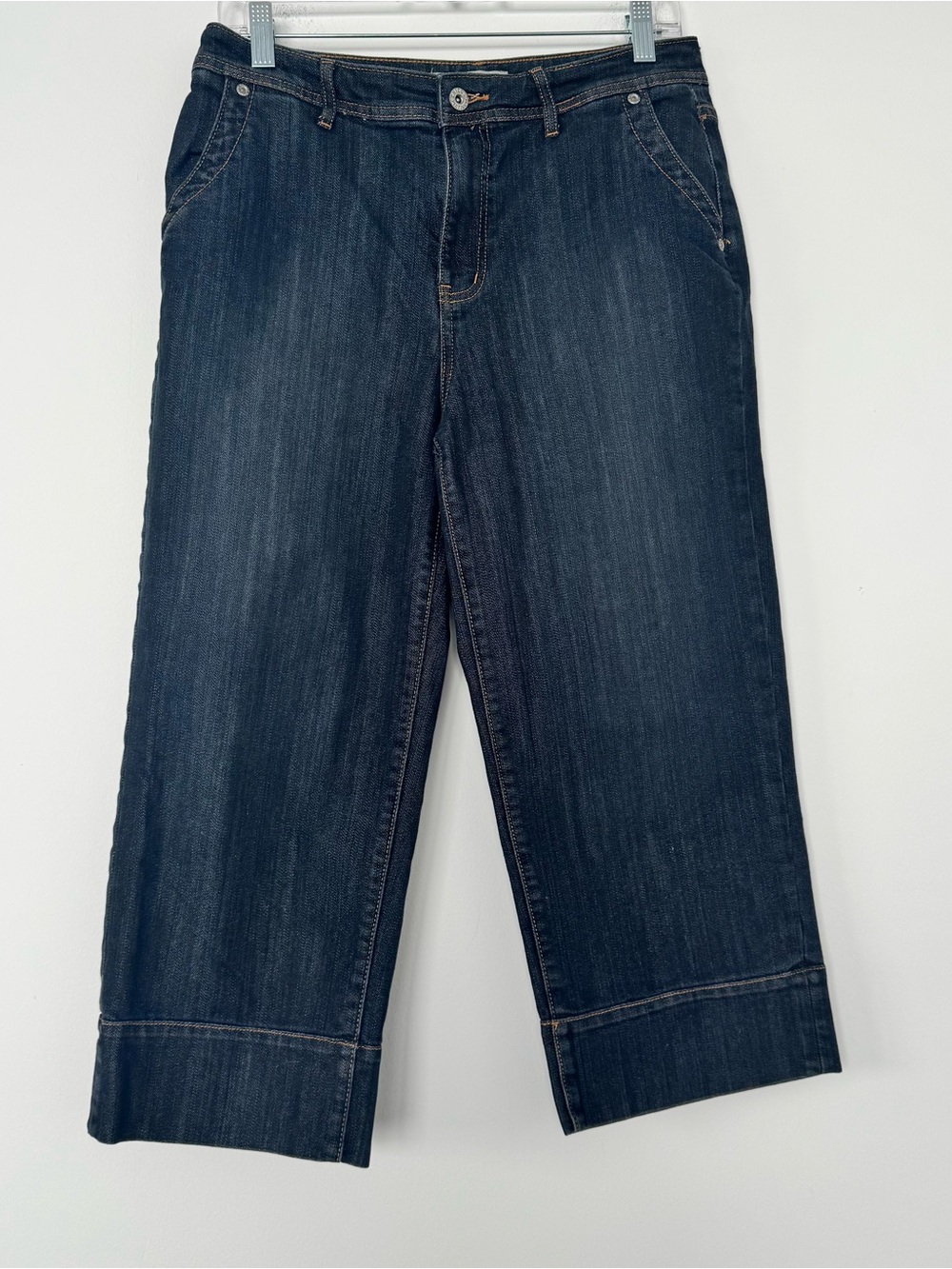 Chico's Platinum Jeans Womens Size 1 Fits 8 Blue Cuffed Cropped Seamed Straight